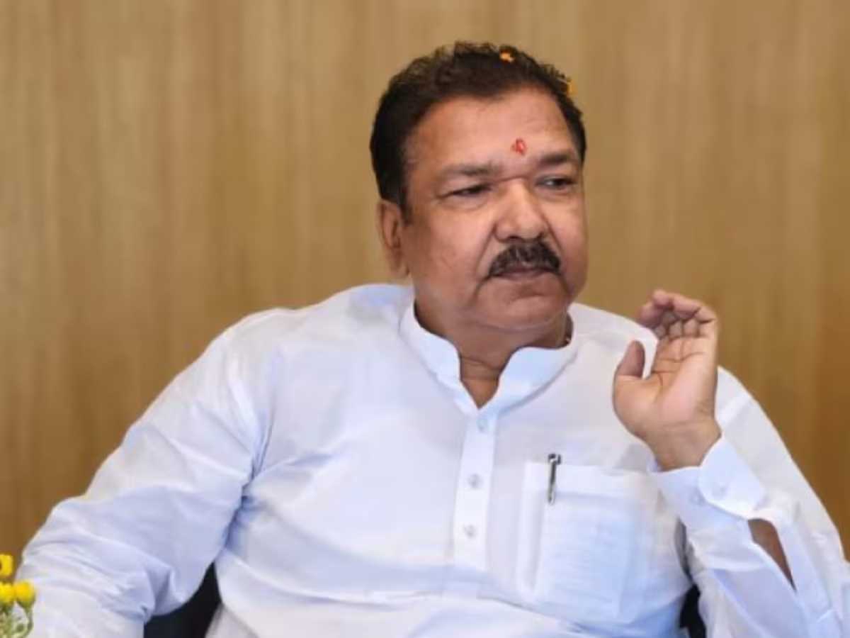 भूमि सर्वे बंद नहीं, कागज न प्रस्तुत कर पाने वालों को 3 महीने का समय दिया गया : दिलीप जायसवाल